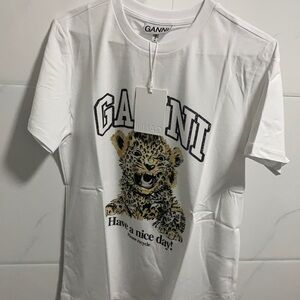 Women’s white Beaded Tiger T-Shirt size small